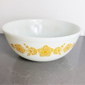 Vintage Pyrex 404 Butterfly Gold 4 Qt Mixing Nesting Bowl